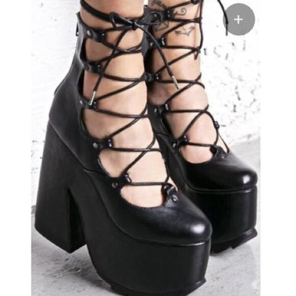 ๐ฆ๐ฅ๐HOT ITEM! ๐๐ฆ๐ฅ Y.R.U. Lucid Black Lace Up Chunky Platform Beauties! - Picture 2 of 15